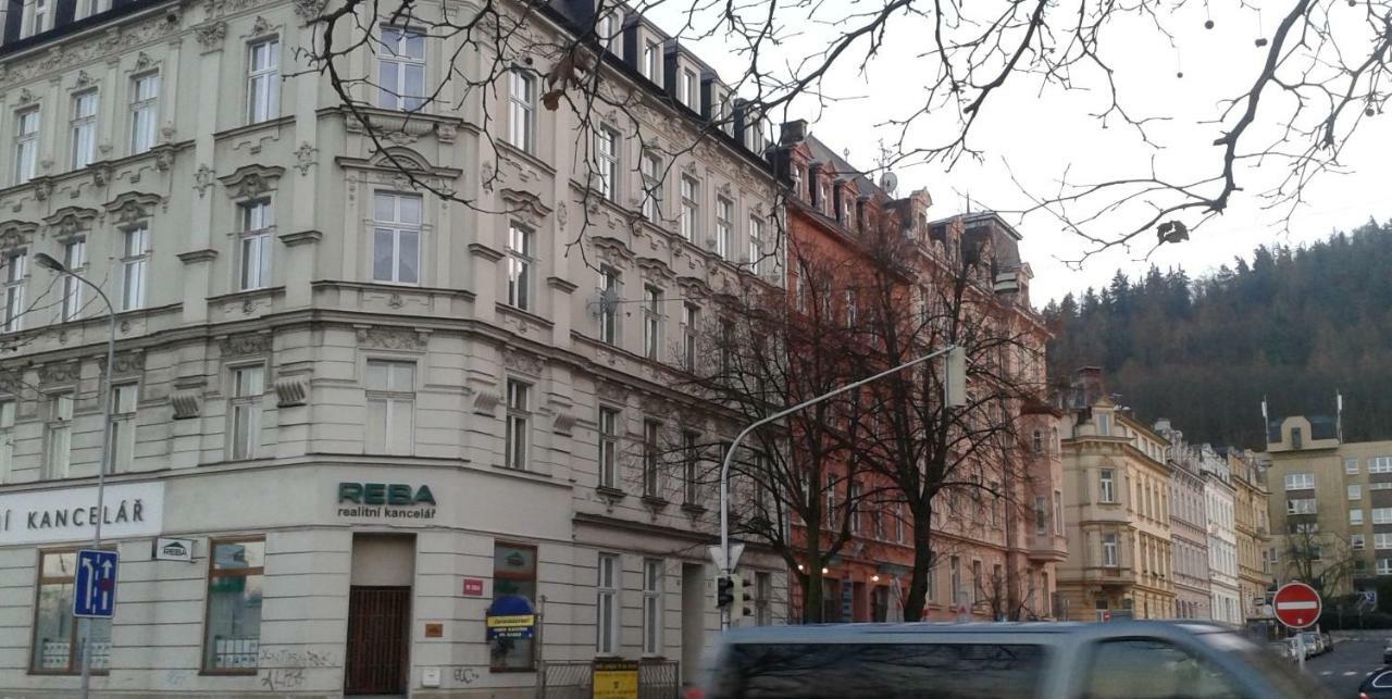 Vintage Apartment Karlsbad Exteriör bild